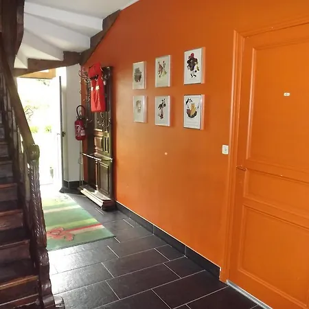 מלון דירות Maison Saint Michel 3*